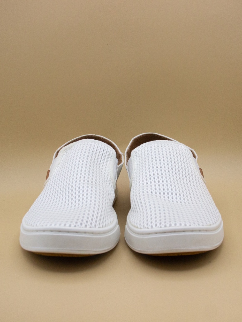 OluKai Pehuea White Breathable Mesh Slip On Shoes 20271 Women's Size 8 - Picture 2 of 9